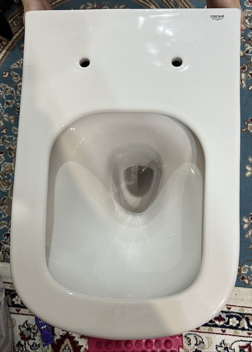 продам инсталляцию грое и унитаз