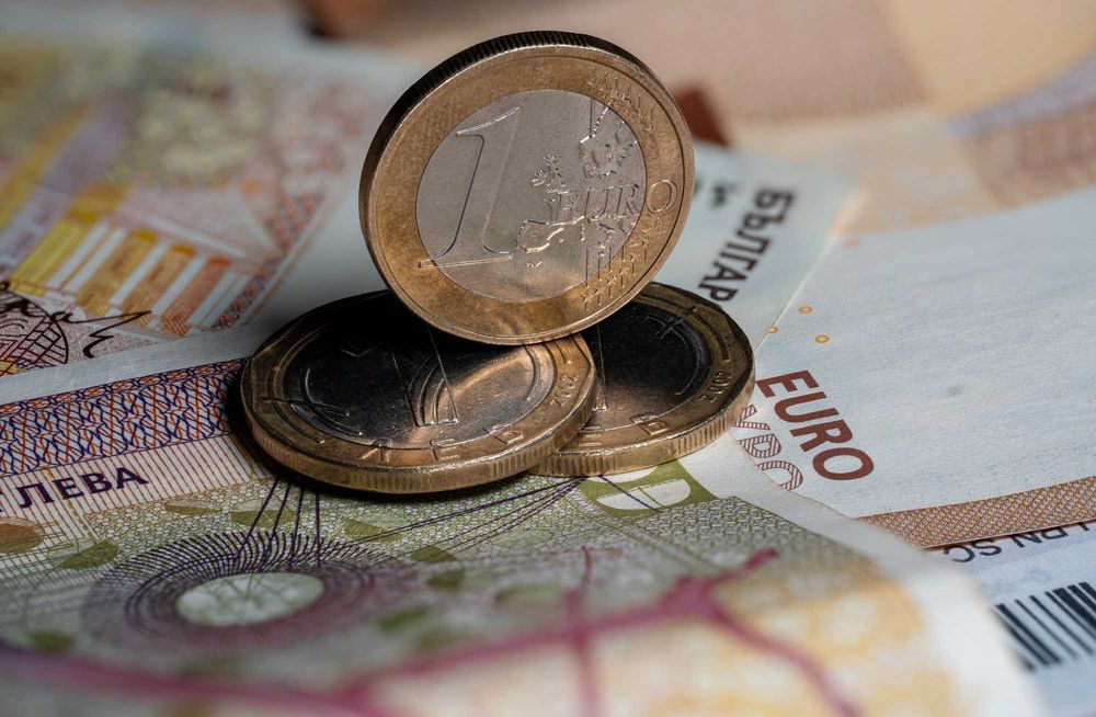 Обектив Sigma 105mm f2.8 Macro за Sony FE