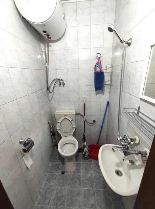 Дава се под наем Едностаен апартамент в Варна, Колхозен пазар - 28 кв.м за 200 € - Снимка #5