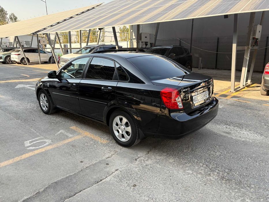 Chevrolet Gentra 3-позиция Style