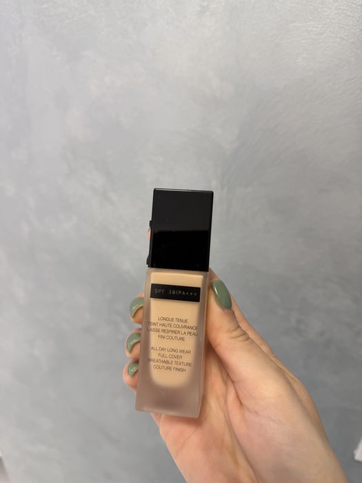 Yves Saint Laurent All Hours Fond De ten