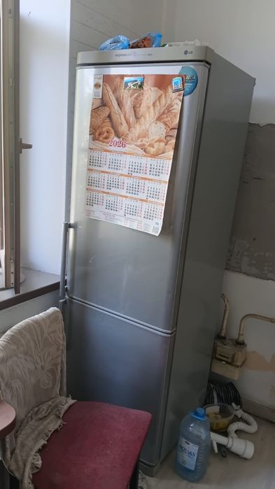 Холодильник сатылады