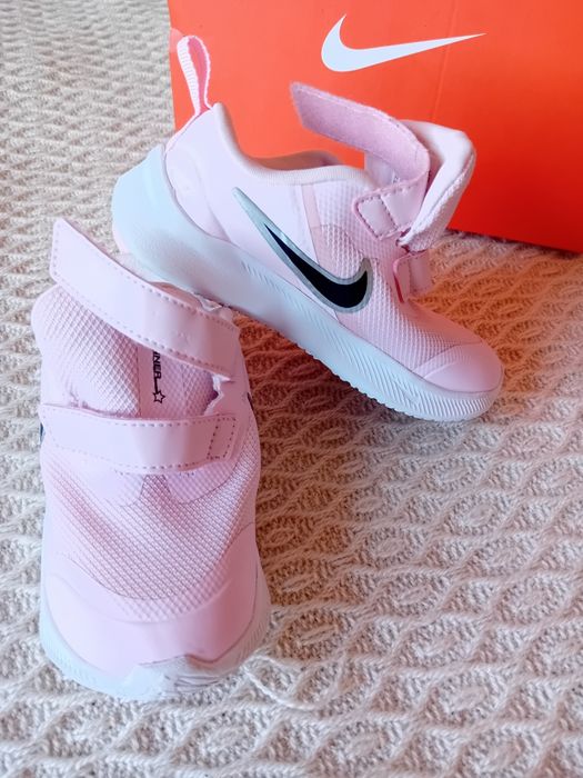 Маратонки Адидас Найк