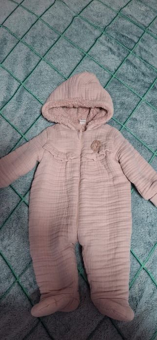 продам детские комбинезоны б/у