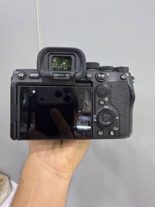 Sony A7S III + Sony 24-70mm F2.8 GM II (2-pokoleniya) | Ideal holat