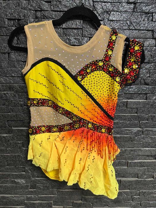 Трико за художествена гимнастика