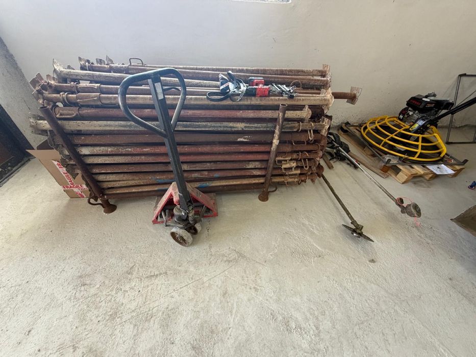 Inchiriem utilaje , scule ,echipamente pt constructii ,remorci ,masini