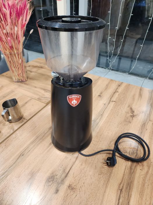 Кофемолка Eureka Zenith NEO 65