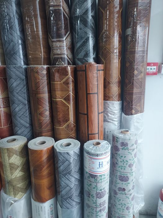 Linoleum 1m.latime 20m lungime 1,2 gri Nou și pt camera copilului