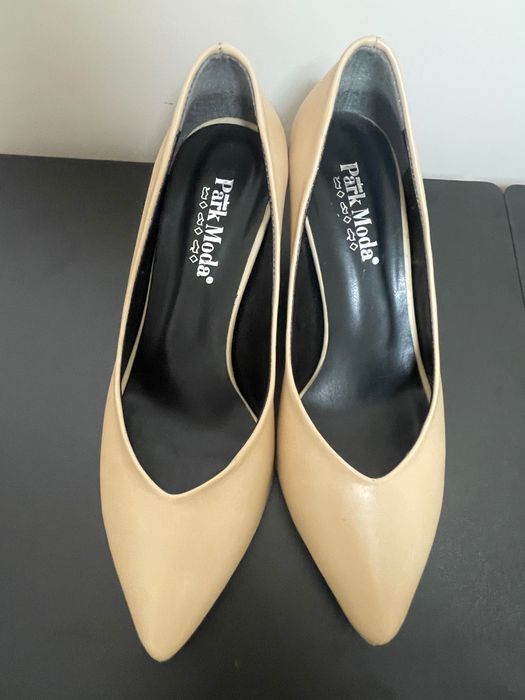 Обувки на нисък ток н.39