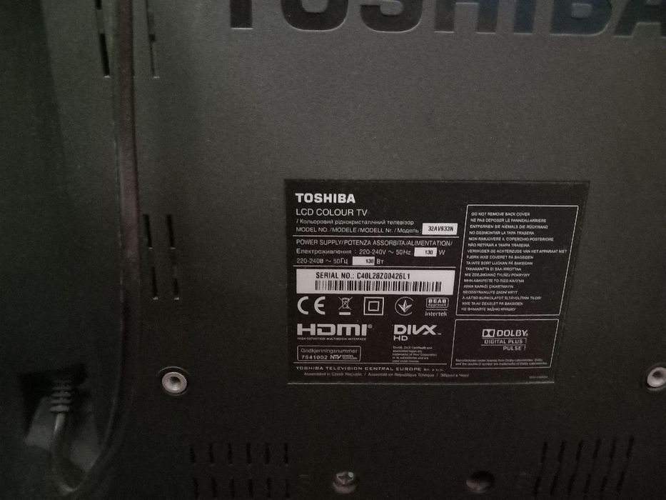 32-инчов телевизор Toshiba