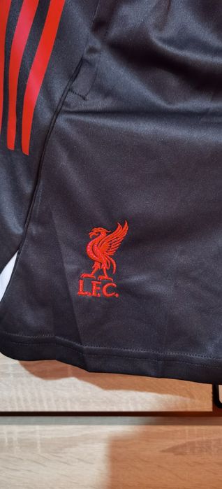 Къси гащи Ливърпул ( размер S)