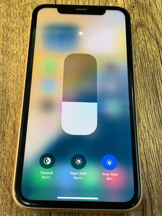 iPhone Xr sotiladi srochno