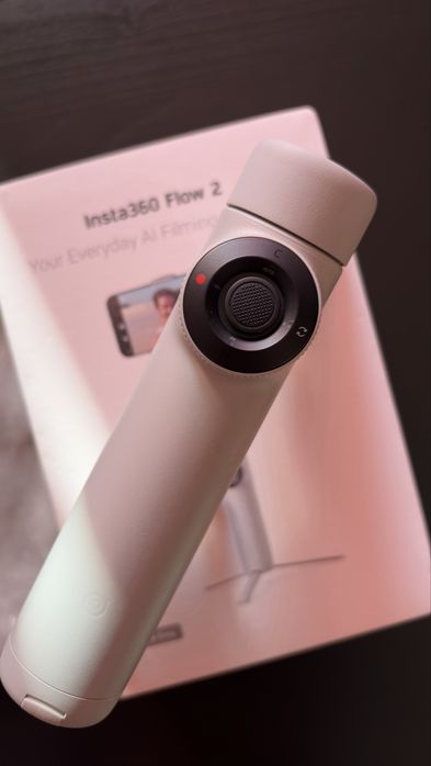 Gimbal Insta360 Flow 2