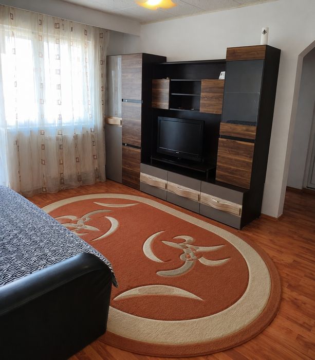 Închiriez apartament 2 camere