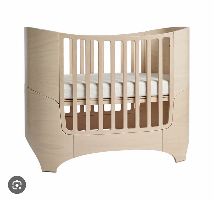 Leander Baby cot ( patut)