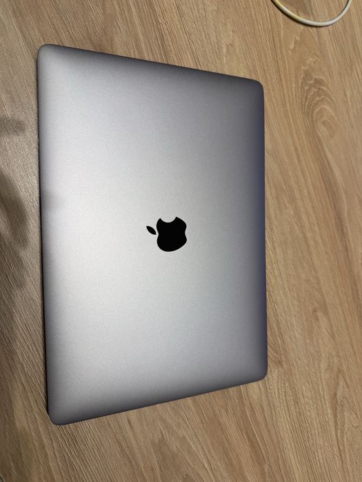 Macbook Pro б/у.