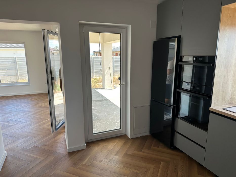 Proiect NOU-Oradea-Daconti Village-3 min de METRO-Gard Inclus-SPUMA