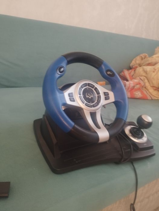 Продам игровой руль