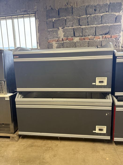 Минусови хладилни витрини AHT