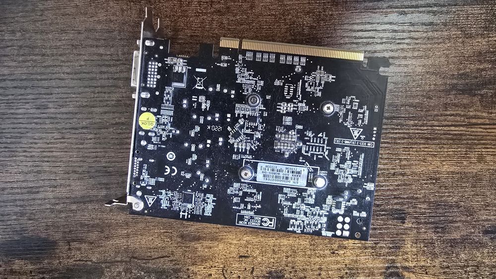 Rx 550  4 gb fără alimentare