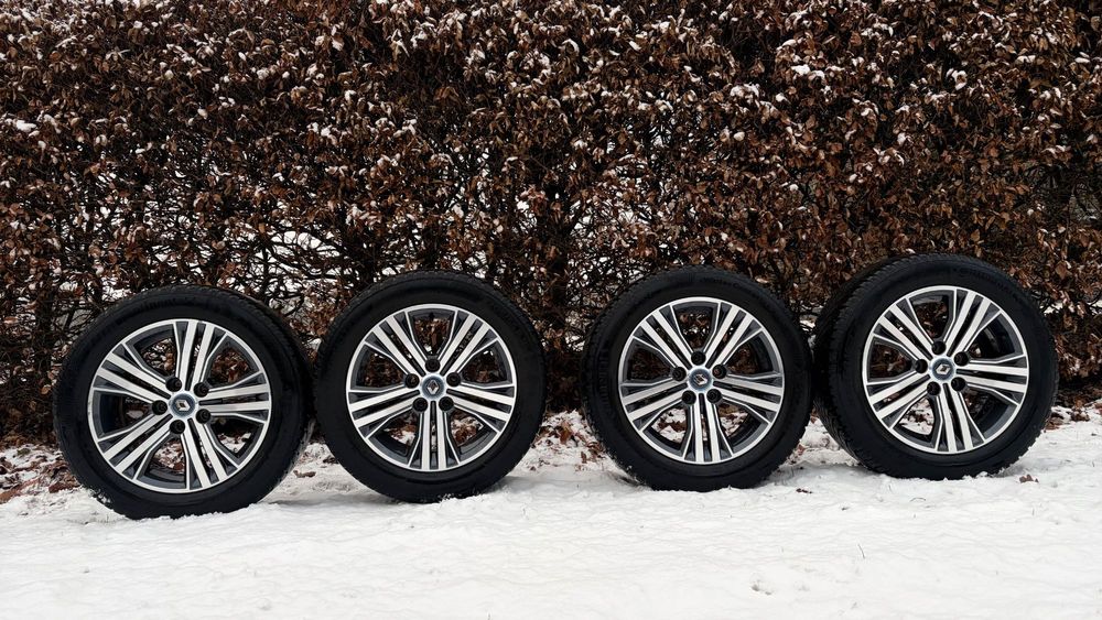 Оригинални джанти 5x114.3 с гуми Continental 205/55/16