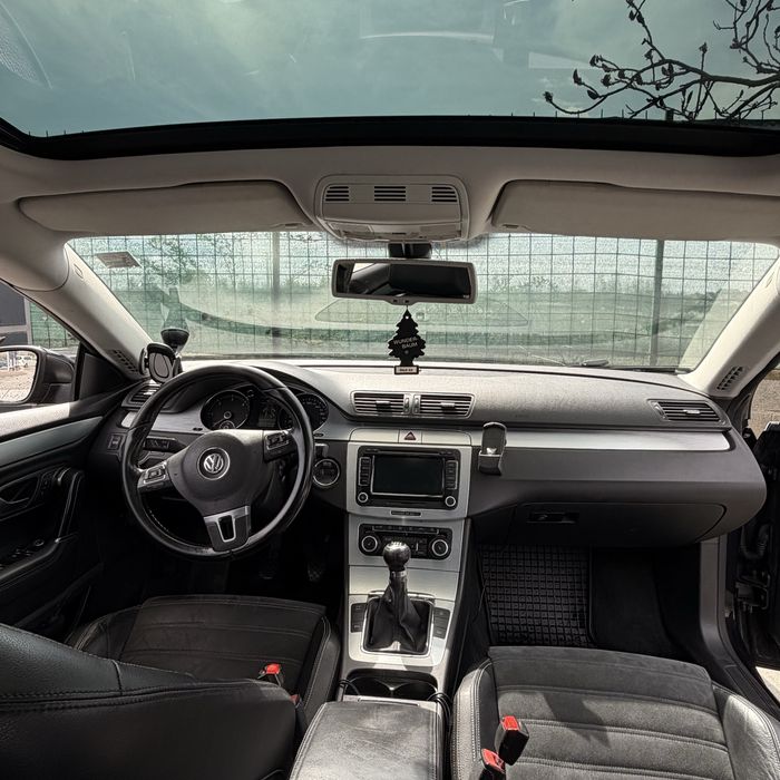 Volkswagen Passat CC.