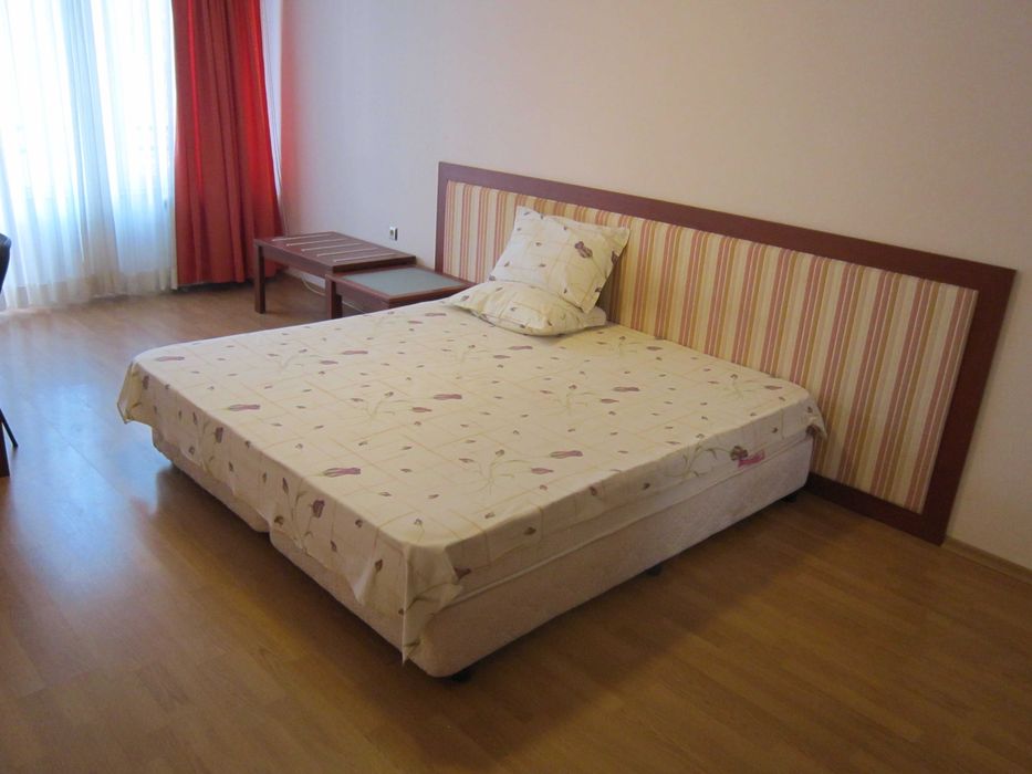 Дава се под наем Тристаен апартамент в Бургас, Лазур - 102 кв.м за 382.5 € - Снимка #5