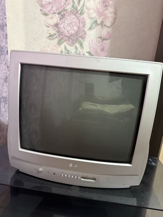 Телевизор на запчасти