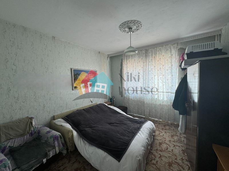 Продава се Тристаен апартамент в Варна, Автогара - 80 кв.м за 1425 €/кв.м - Снимка #1