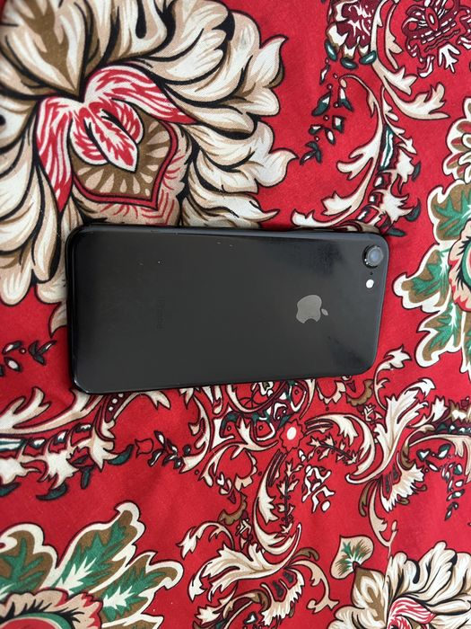 Айфон 7 128гб в хорошем состояние