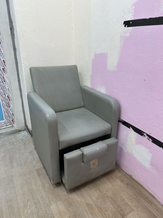 Продам педикюрное кресло
