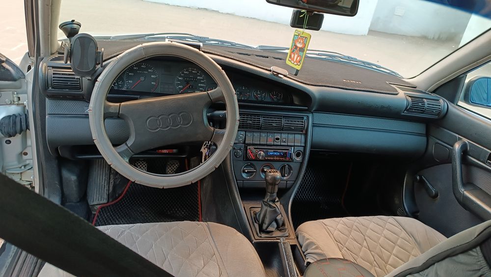 Продам Ауди 100 С4