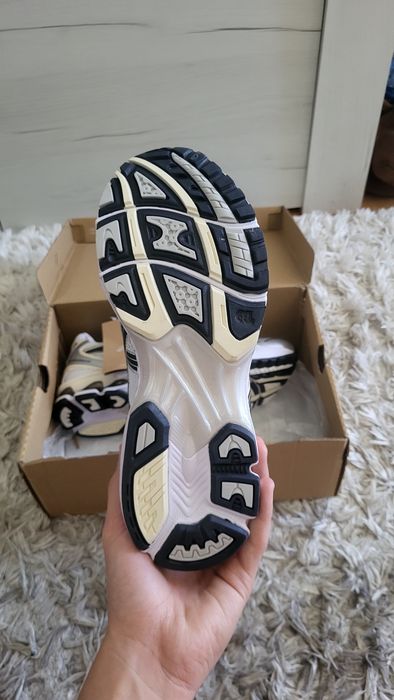 Asics-Gel Kayano 14
