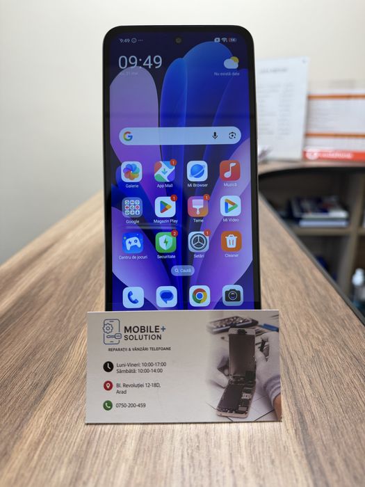Xiaomi Redmi 15 Display mare 6,9”