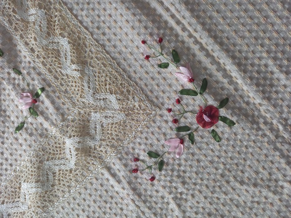 Продам скатерть (хлопок)