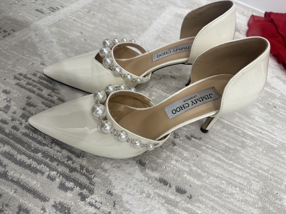 Продаю туфли новые