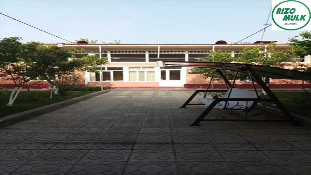 Назарбек Харакатда файзли ховли сотилади. NR494/171