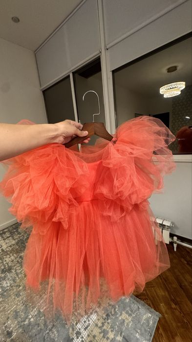 Платье для девочки. Продам