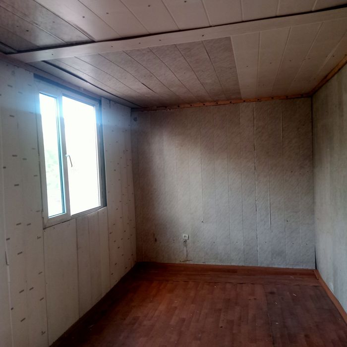 Продаю бытовку .