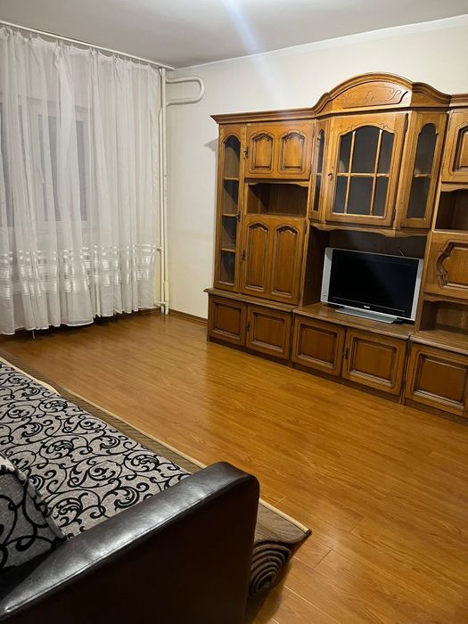 Închiriez apartament 2 camere — fotografia 1