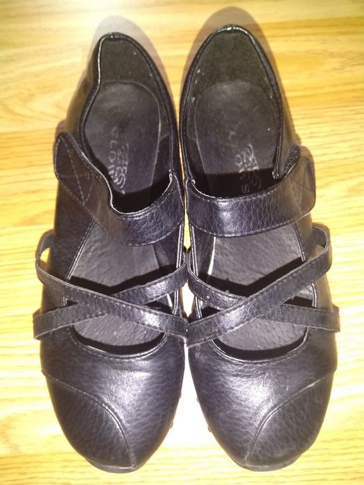 Черни балеринки номер 32