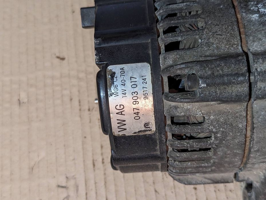 Skoda Fabia 6y 1.4 Скорости, картер, капак клапани, алтернатор, бобина