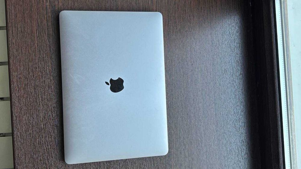 MacBook Air M1 13.3" 8/256 GB