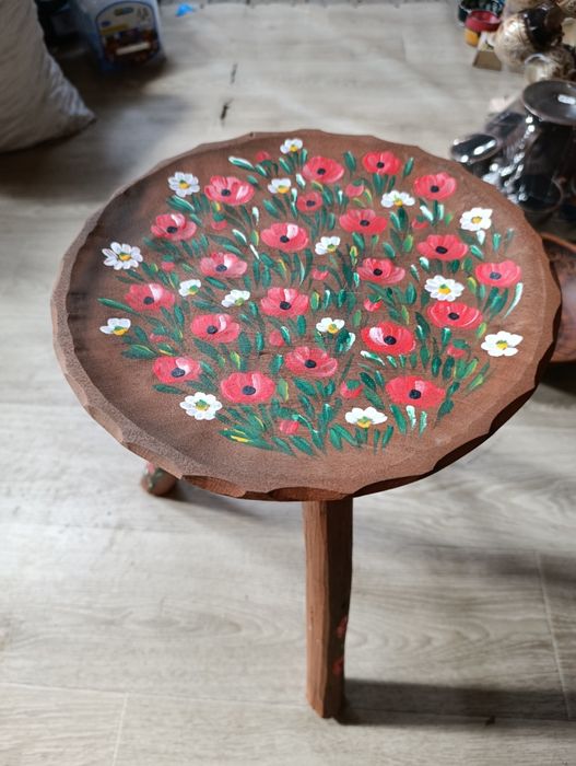 Scaune pictate manual