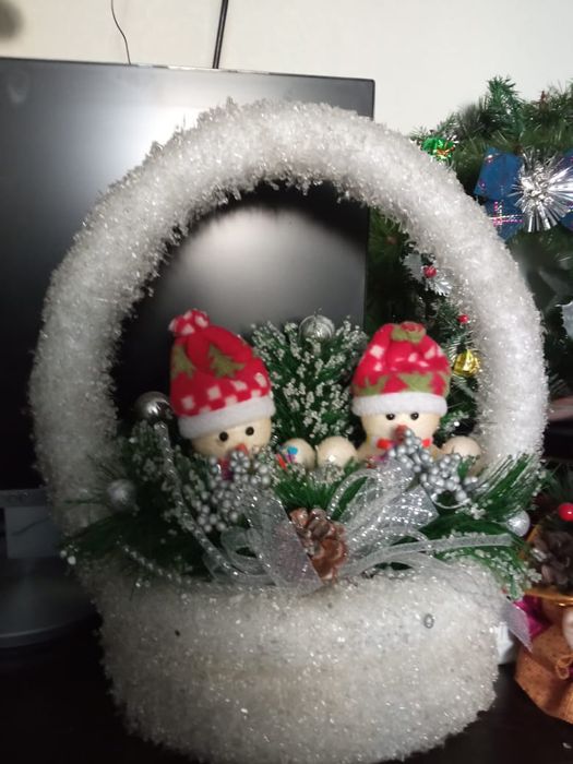 Продам новогоднюю композицию