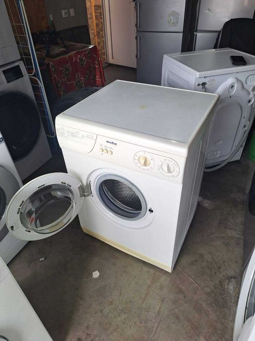 Masina de spalat rufe Arctic / RETUR 48 H LA TOATE PRODUSELE