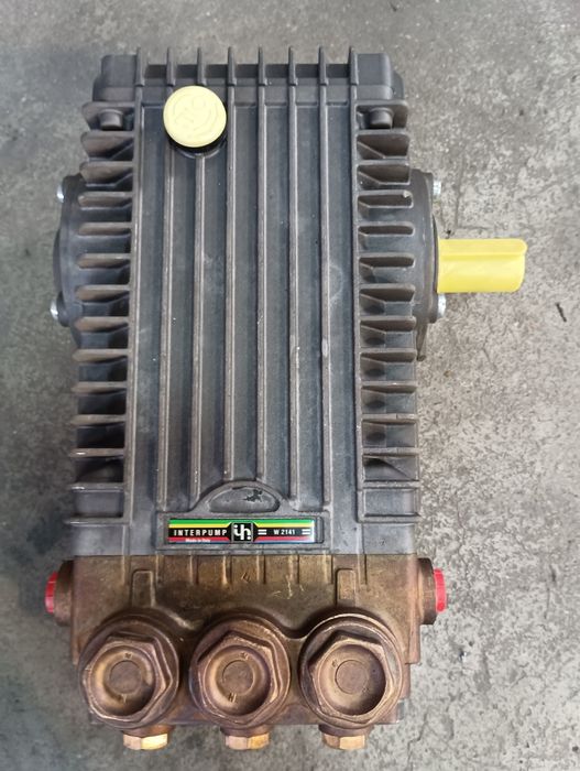 Помпа Interpump W2141 . 41 литра в минута