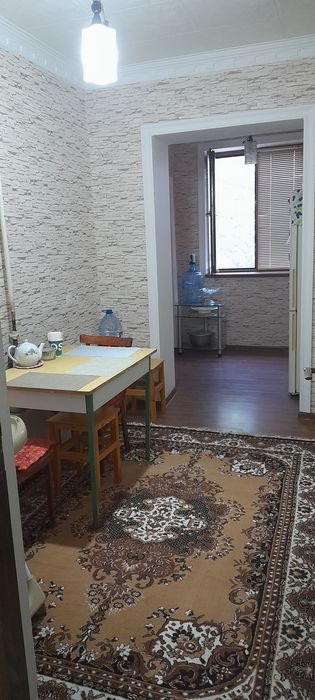 Продаётся квартира в центре Кибрай ул Зебунисо