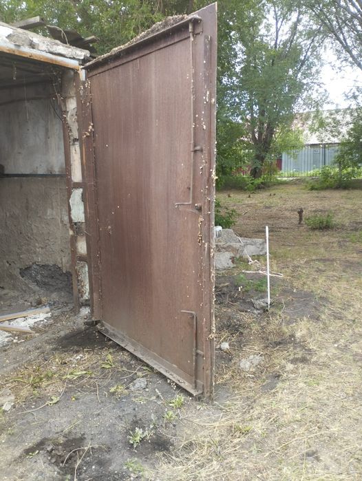 Продаю гаражные ворота